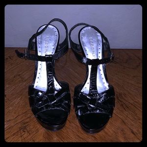 Black bcbg platform heels